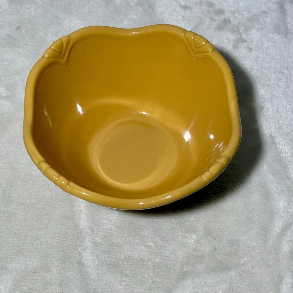 Princess House Pavillion Nesting Bowl Set of 3 Green Orange Yellow Scalloped Rim
